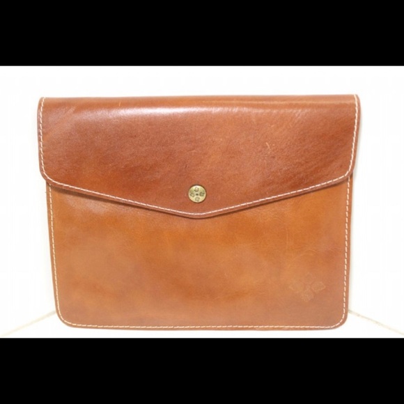 Beautiful Patricia Nash Leather Clutch - Picture 1 of 10